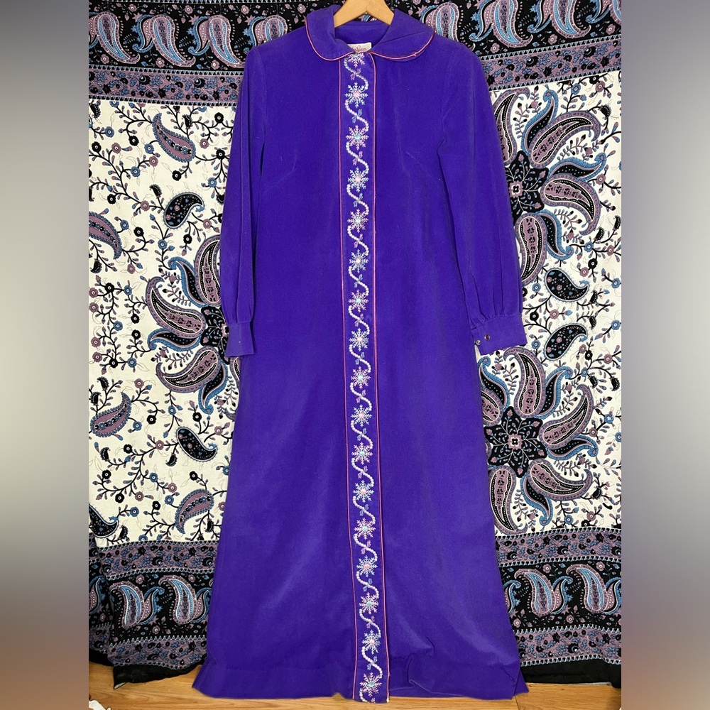 Evelyn Pearson VTG 60s house coat robe